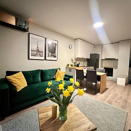 Milionowa 8 - Komfortowe Studio Z Garazem I Klimatyzacja Łódź Extérieur photo