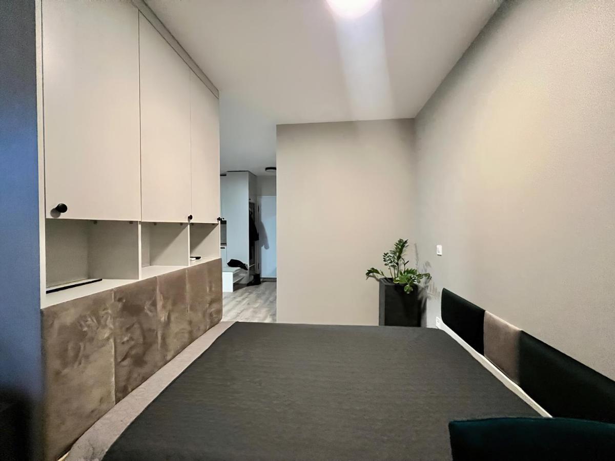 Milionowa 8 - Komfortowe Studio Z Garazem I Klimatyzacja Łódź Extérieur photo