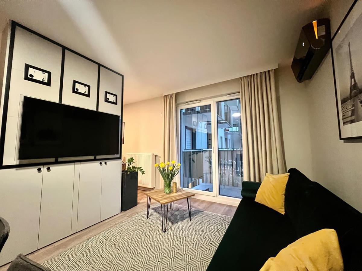 Milionowa 8 - Komfortowe Studio Z Garazem I Klimatyzacja Łódź Extérieur photo