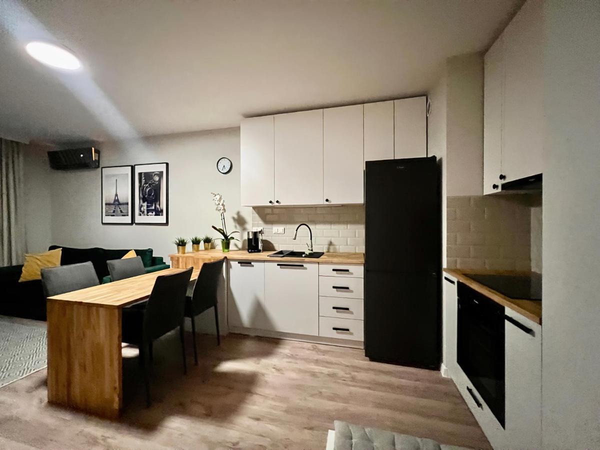 Milionowa 8 - Komfortowe Studio Z Garazem I Klimatyzacja Łódź Extérieur photo