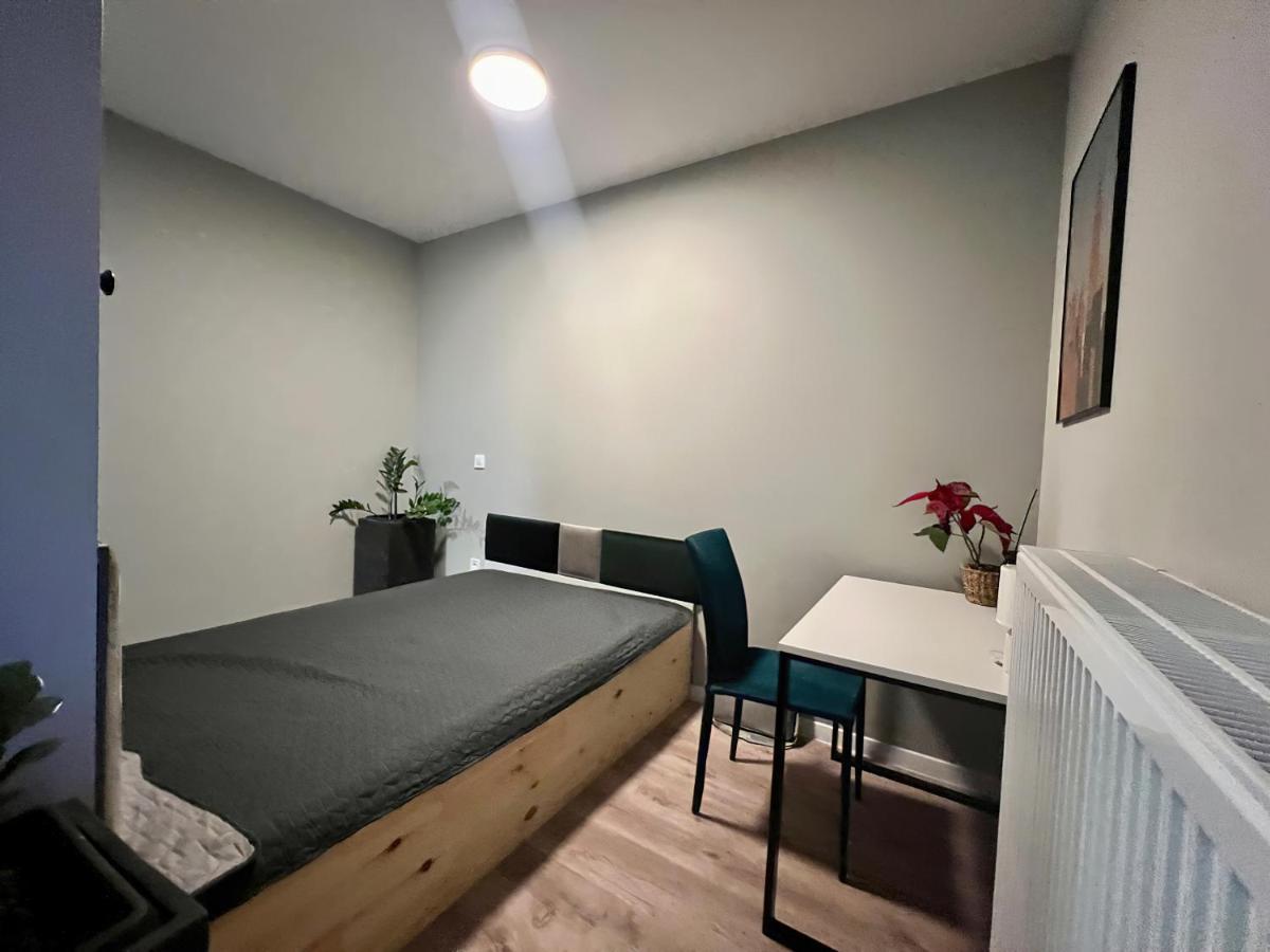 Milionowa 8 - Komfortowe Studio Z Garazem I Klimatyzacja Łódź Extérieur photo
